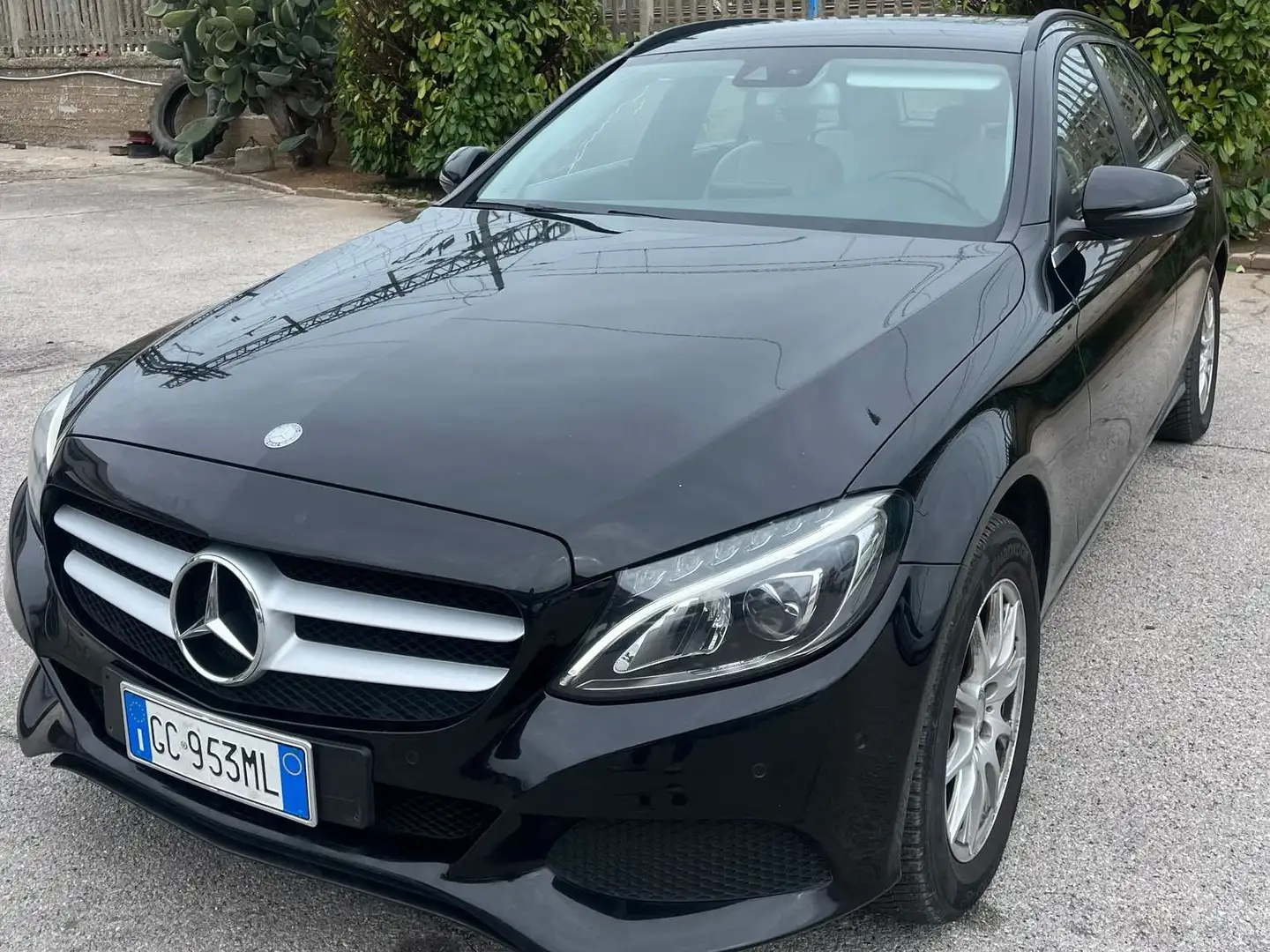 Mercedes-Benz C 180 Classe+C-S205+2014+SW+SW+d+(bt)+Executive Nero - 2