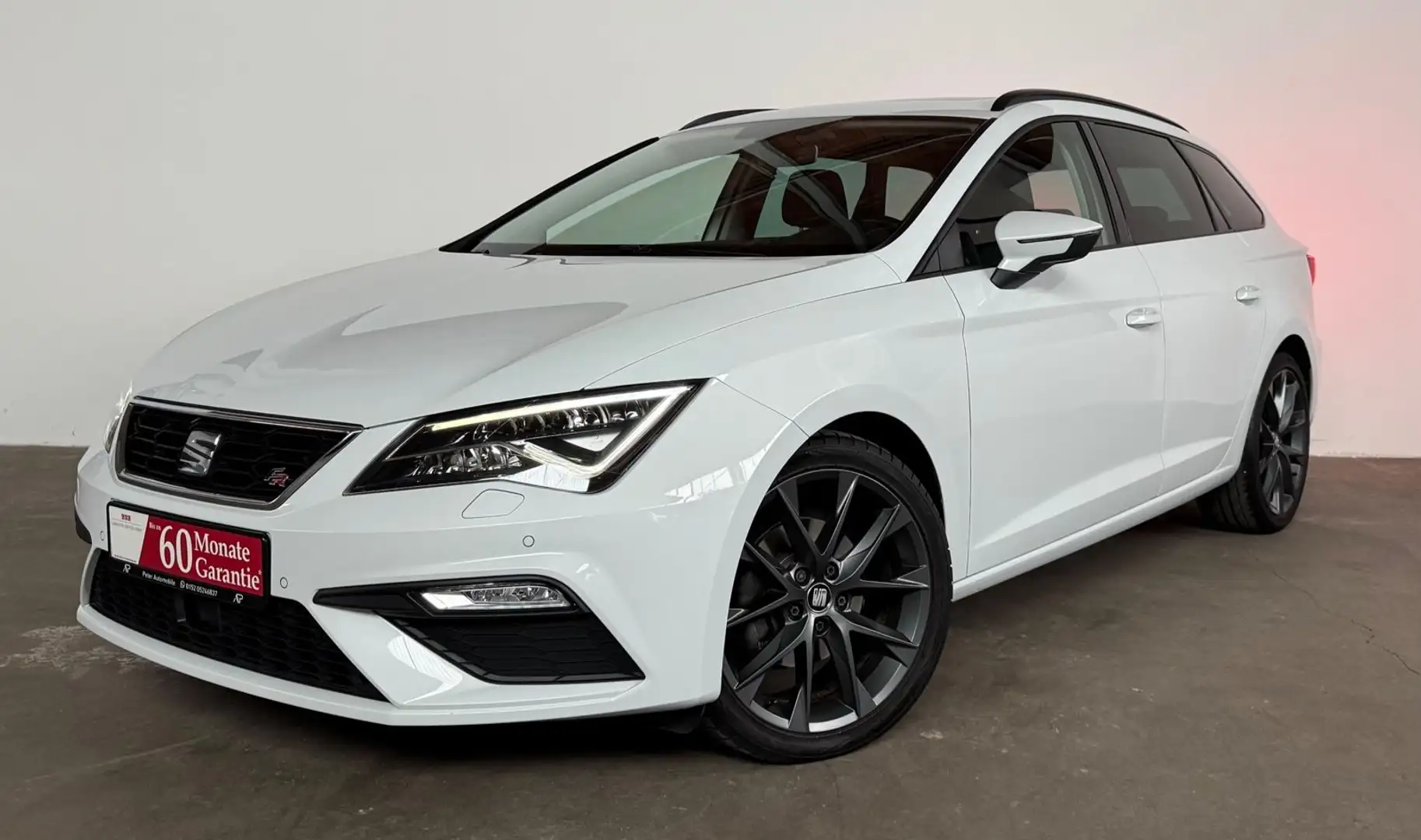 SEAT Leon LEON ST FR 1.5 ACT ACC LANE CARPLAY LED PANO Weiß - 1