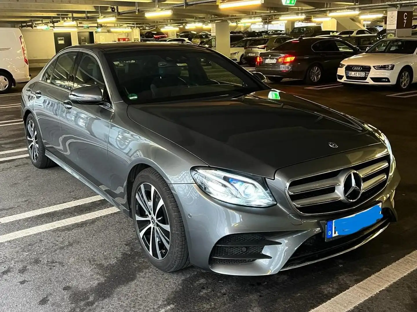 Mercedes-Benz 350 - 2