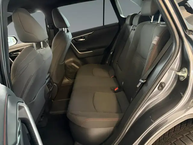Toyota RAV4 view 10