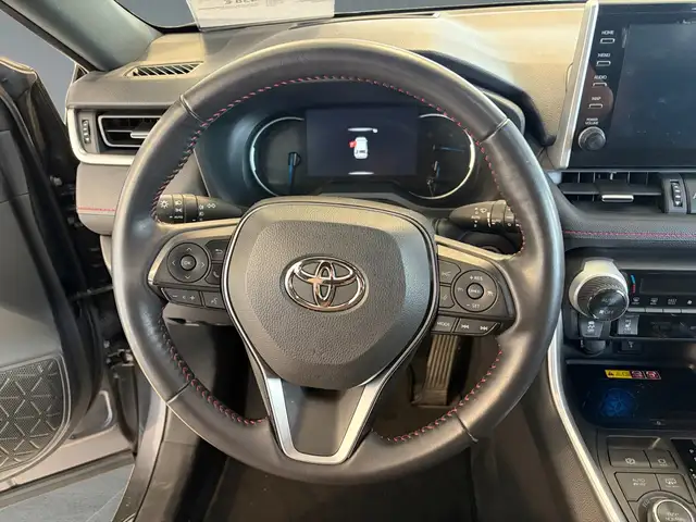 Toyota RAV4 view 9