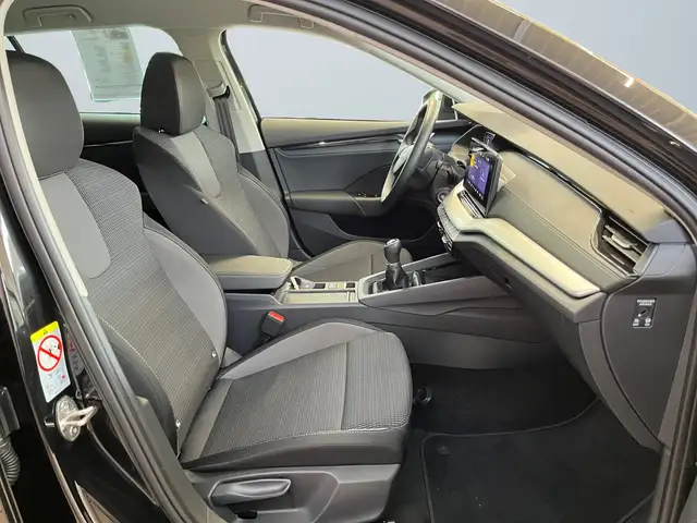 Skoda Octavia view 12