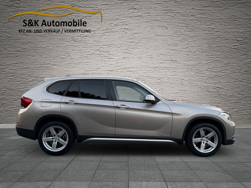 BMW X1 20 d xDrive XLine/Scheckheft/8Fach/Gepflegt — photo 6