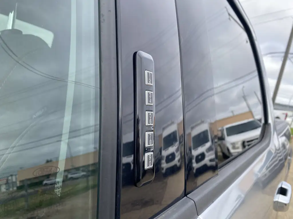 2024 Ford F-150 SuperCrew XLT SuperCrew 157 | 4X4 | 360 Cam | Trailer Sway C — photo 5