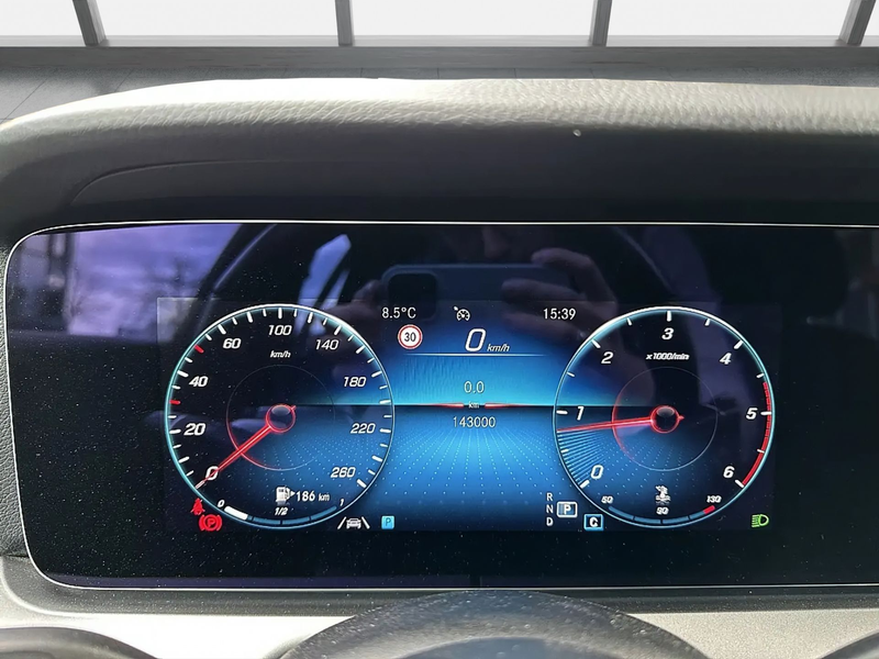 Mercedes-Benz E 200 d T Aut., MFL I Sitzhzg I LED I Kamera I AHK — photo 13