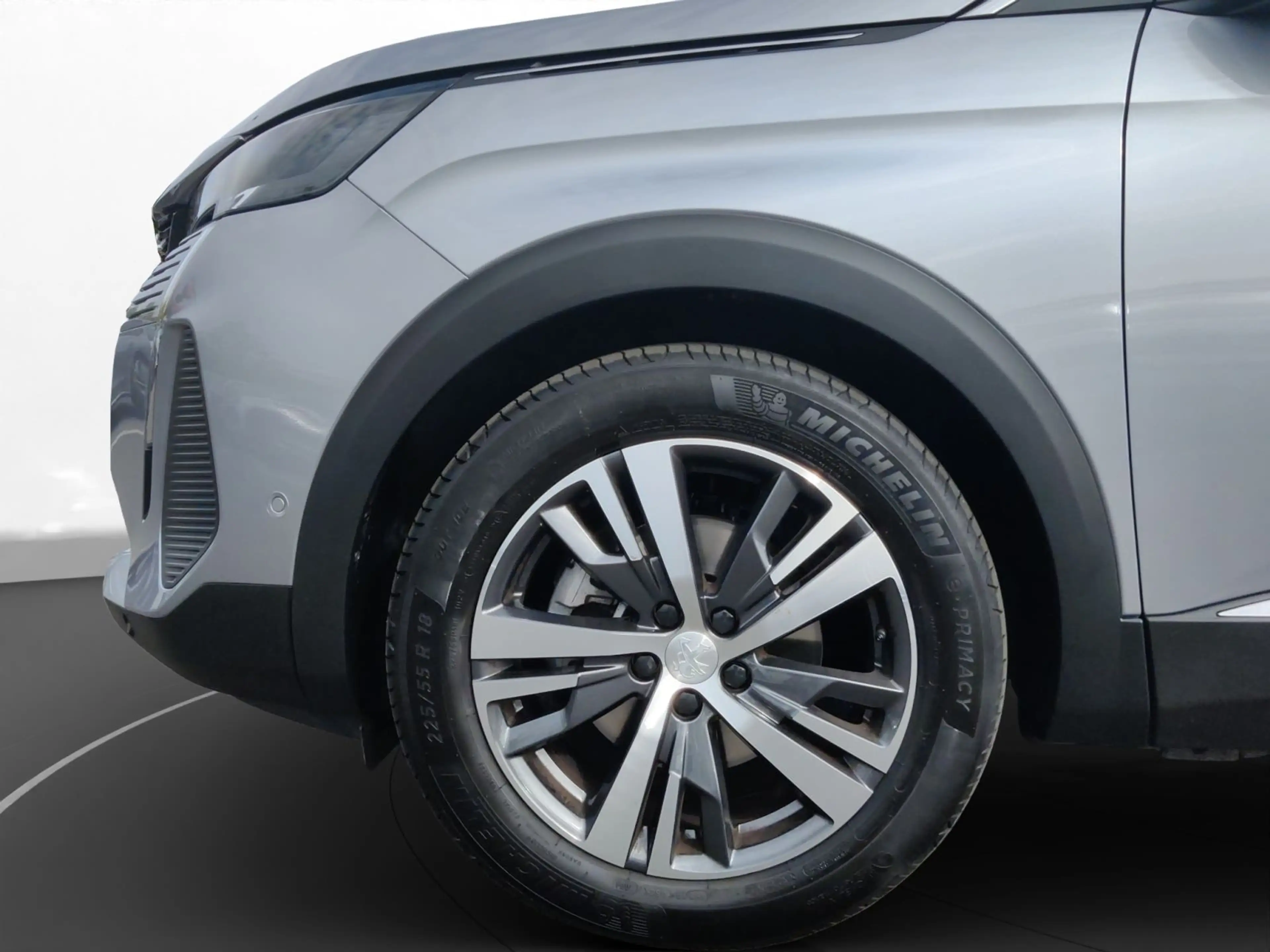 Peugeot 3008 Allure Pack PT130 EAT8 Kamera ACC PDC SHZ e — photo 11