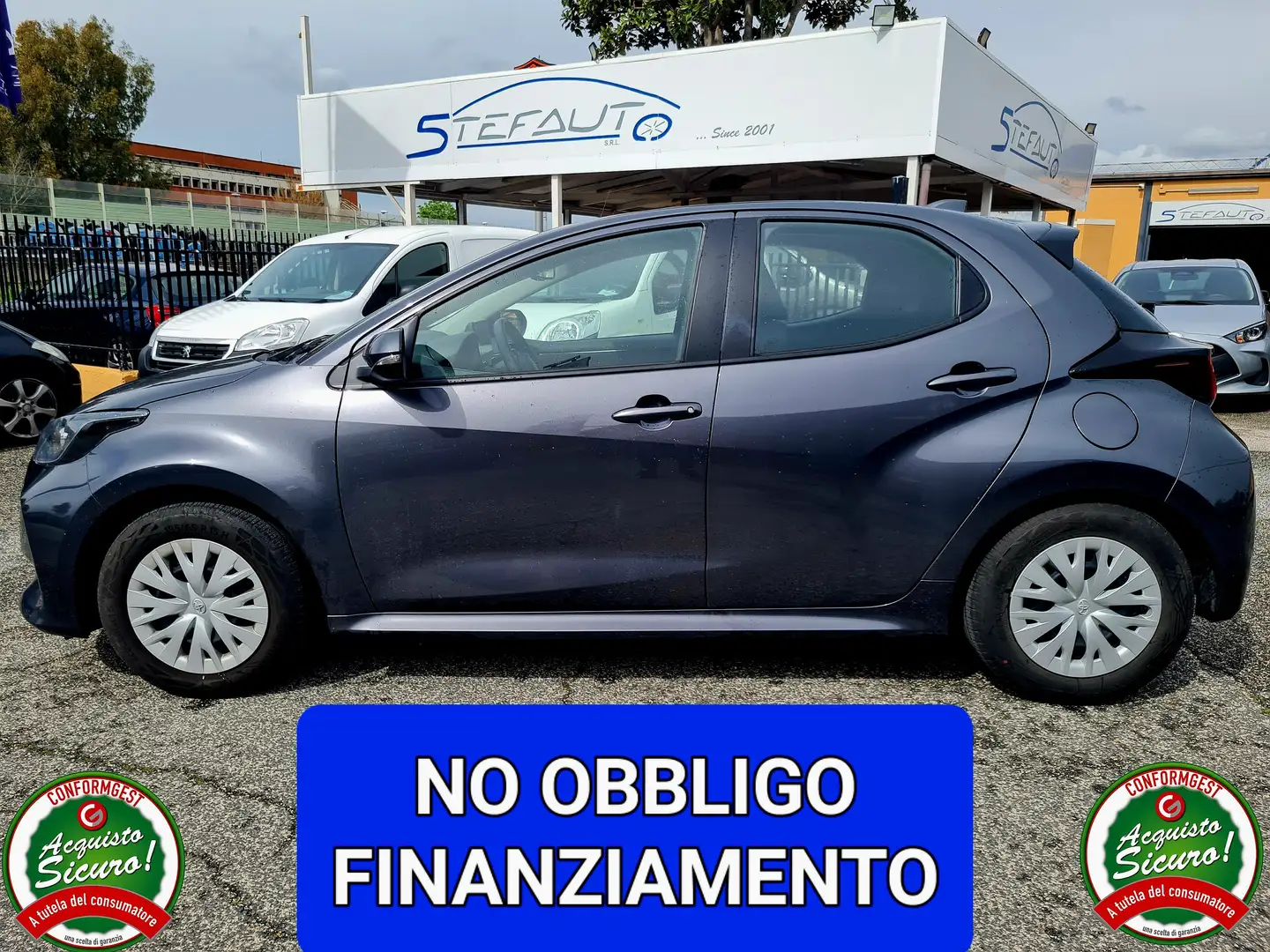 Toyota Yaris 1.5 Hybrid *AUTOM*CARPLAY*CAMERA* Grigio - 1