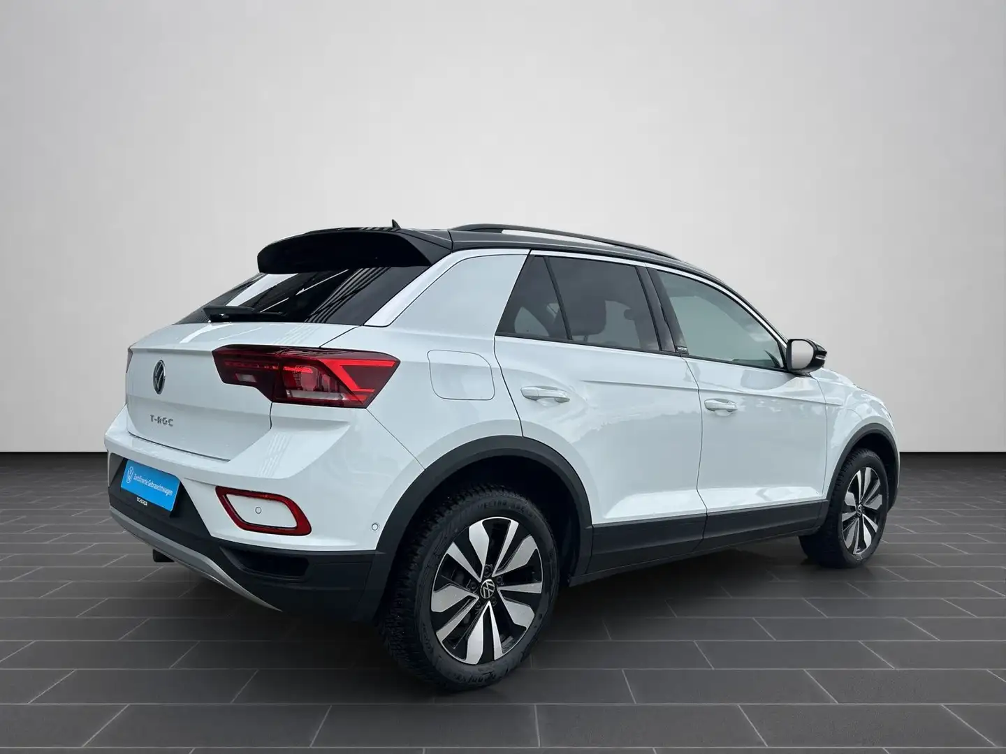 Volkswagen T-Roc 1.0 TSI Move AHK LED NAVI RFK Wit - 2