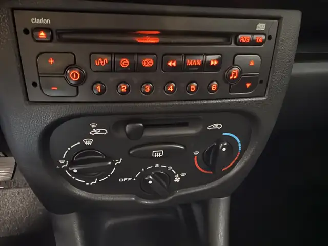 Peugeot 206 view 12