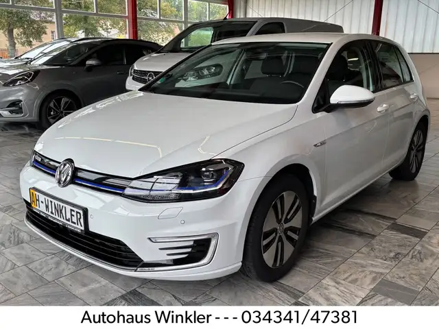 Volkswagen Golf VII Lim. e-Golf Wärmepumpe Winterpaket ACC