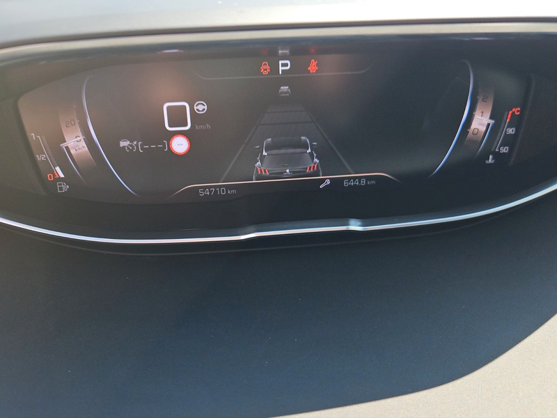 Peugeot 5008 GT, 8-fach bereift,AHK,Navi — photo 11