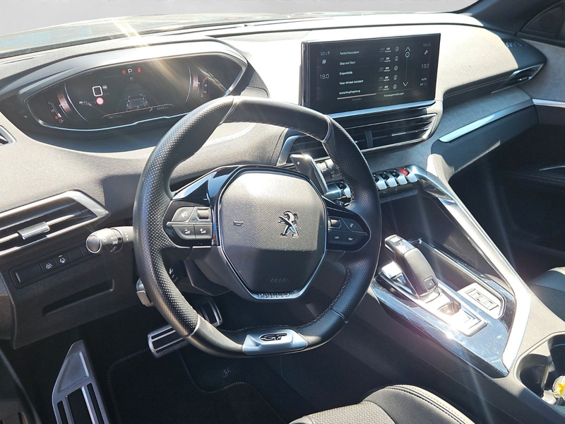 Peugeot 5008 GT, 8-fach bereift,AHK,Navi — photo 10