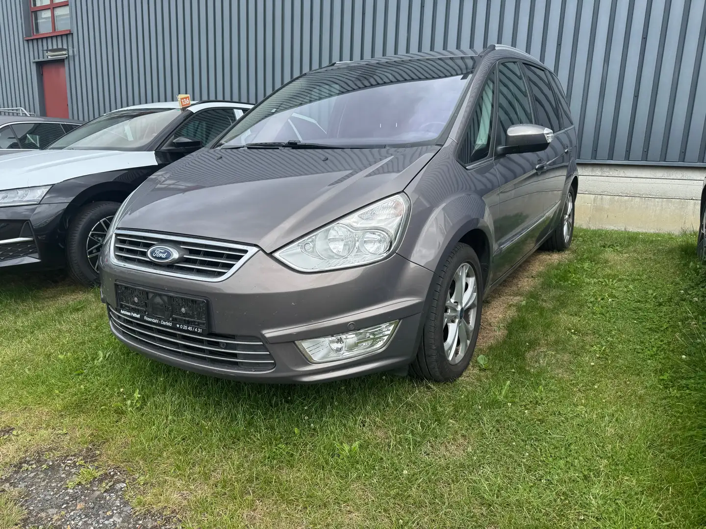 Ford Galaxy Automatik. 200PS Grau - 1