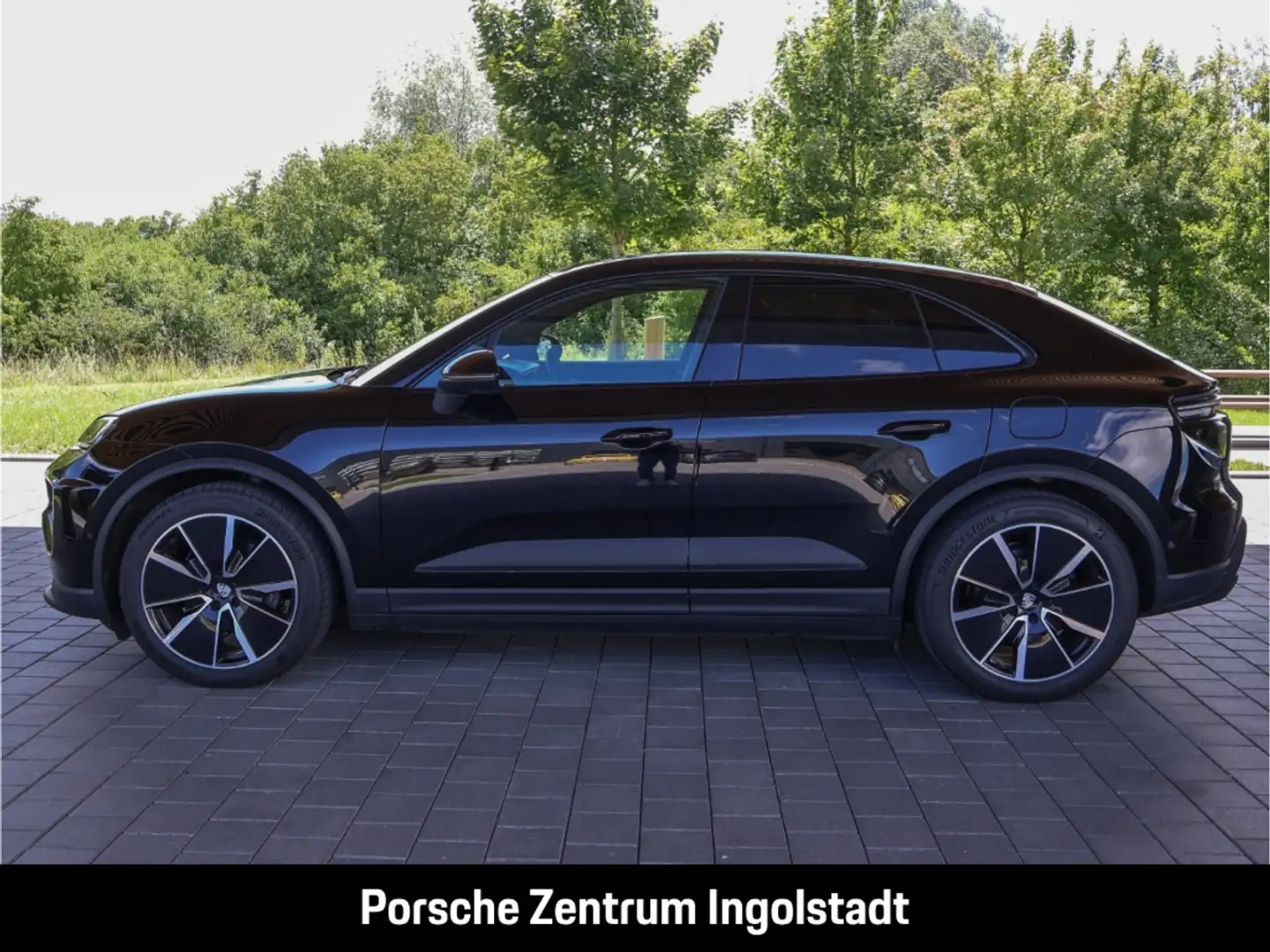 Porsche Macan 4, verfügbar ab 02.09. Surround View, Panoramadach Nero - 2