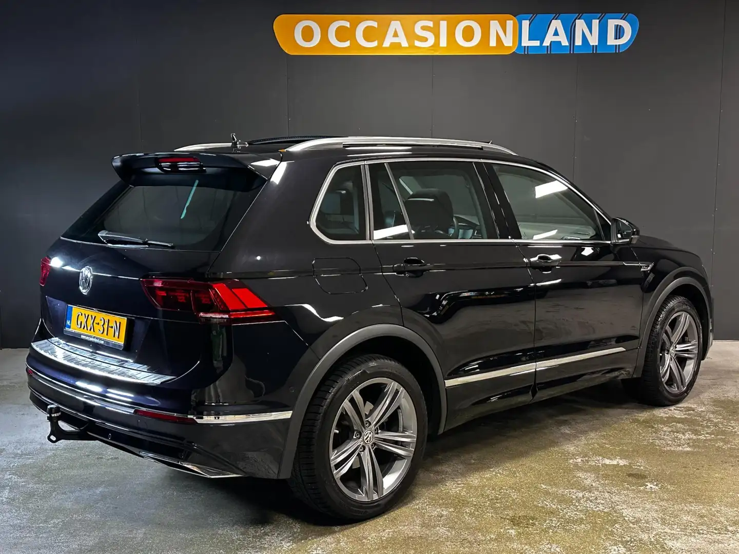 Volkswagen Tiguan 2.0 TSI 4Motion Highline R-LINE|220PK|PANO|TREKHAA Noir - 2
