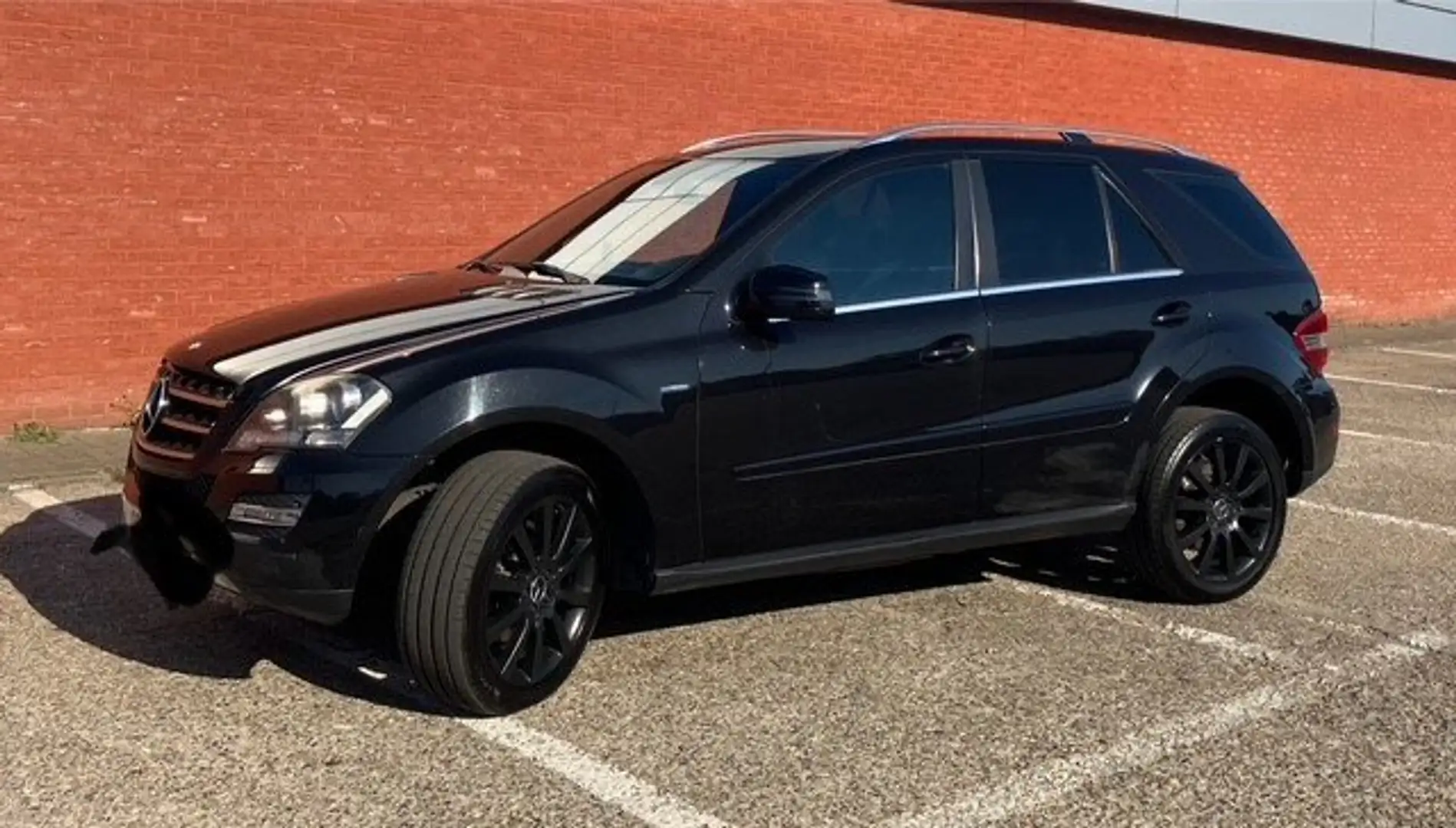 Mercedes-Benz ML 350 ML 350 BlueTEC 4Matic 7G-TRONIC DPF Noir - 1