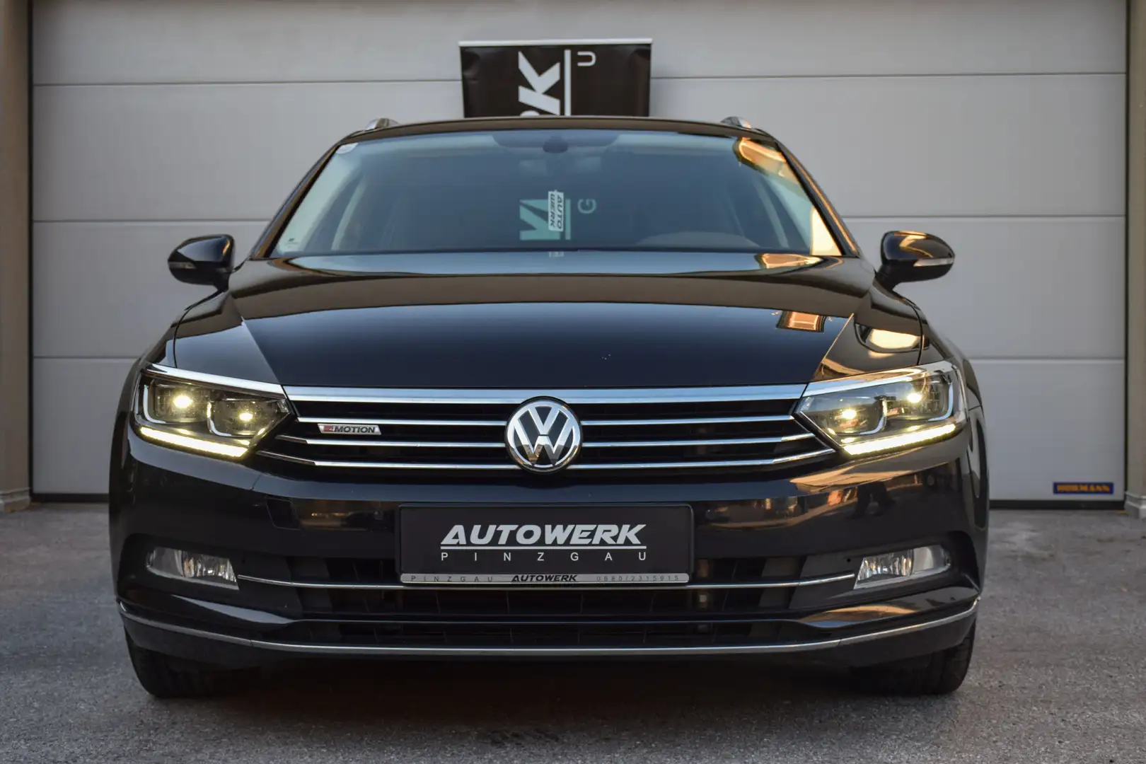 Volkswagen Passat Variant SCR Highline TDI 4Motion DSG Schwarz - 2