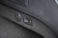 Volkswagen Passat Variant SCR Highline TDI 4Motion DSG Schwarz - thumbnail 17