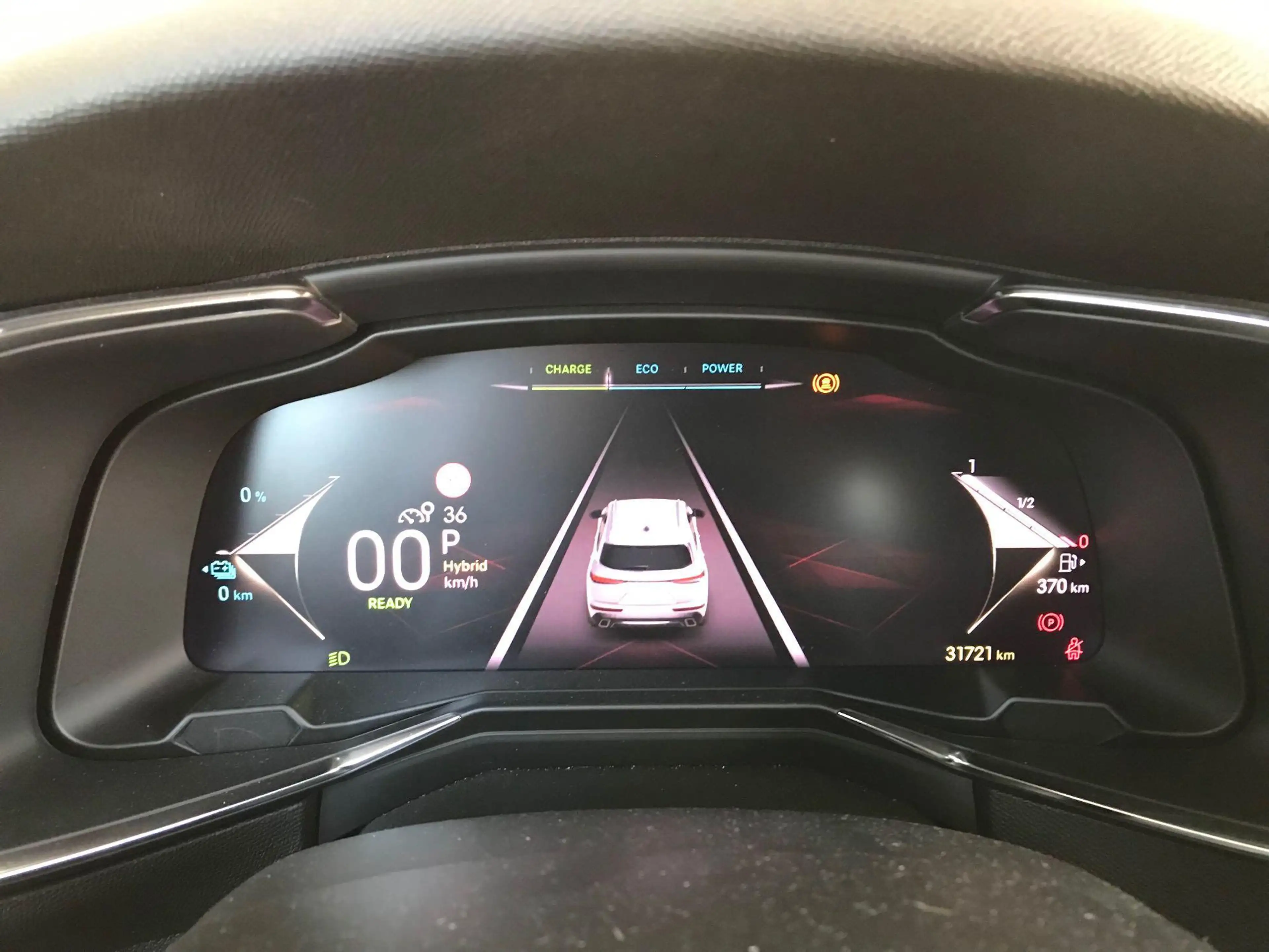DS Automobiles DS 7 1.6 PHEV 300 4x4 Pallas — photo 11