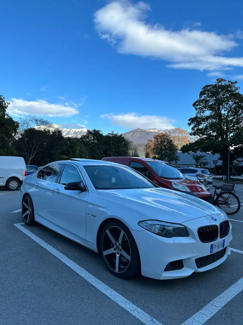 BMW 530 530d xdrive auto bijela - 1