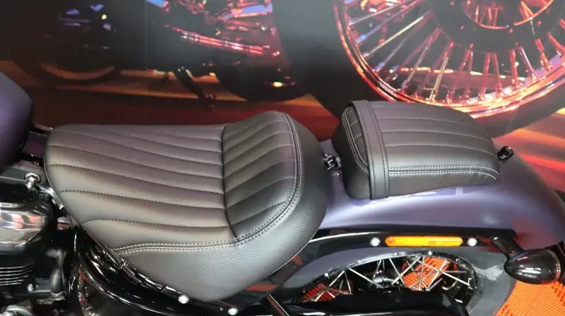 Harley-Davidson Street Bob - foto 5