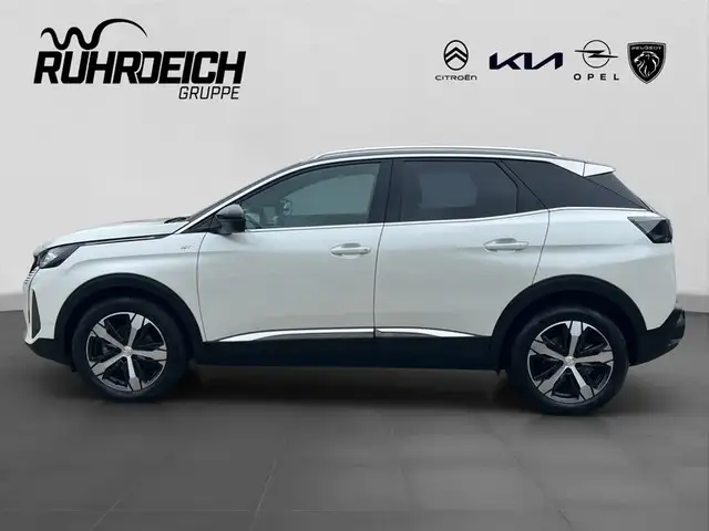 Peugeot 3008 view 2