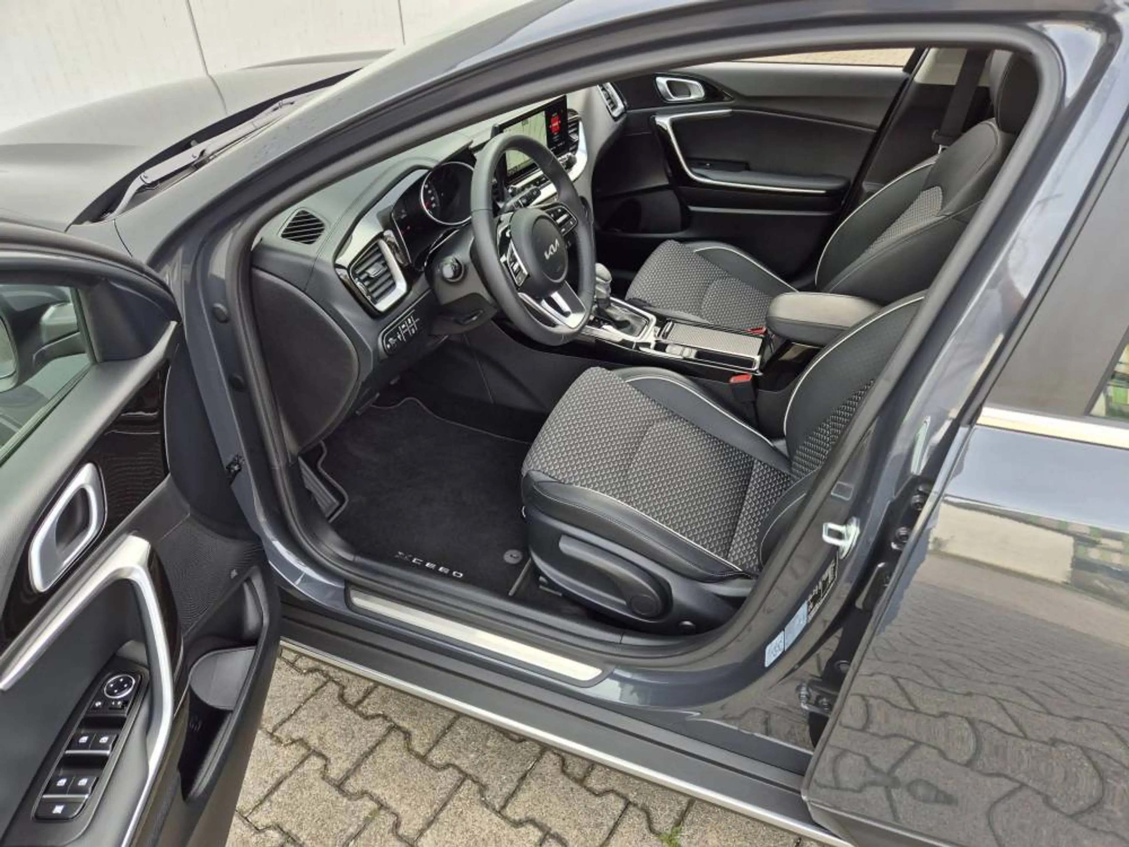 Kia XCeed 1.5 T-GDI (140 PS) ISG DCT7 Spirit — photo 7