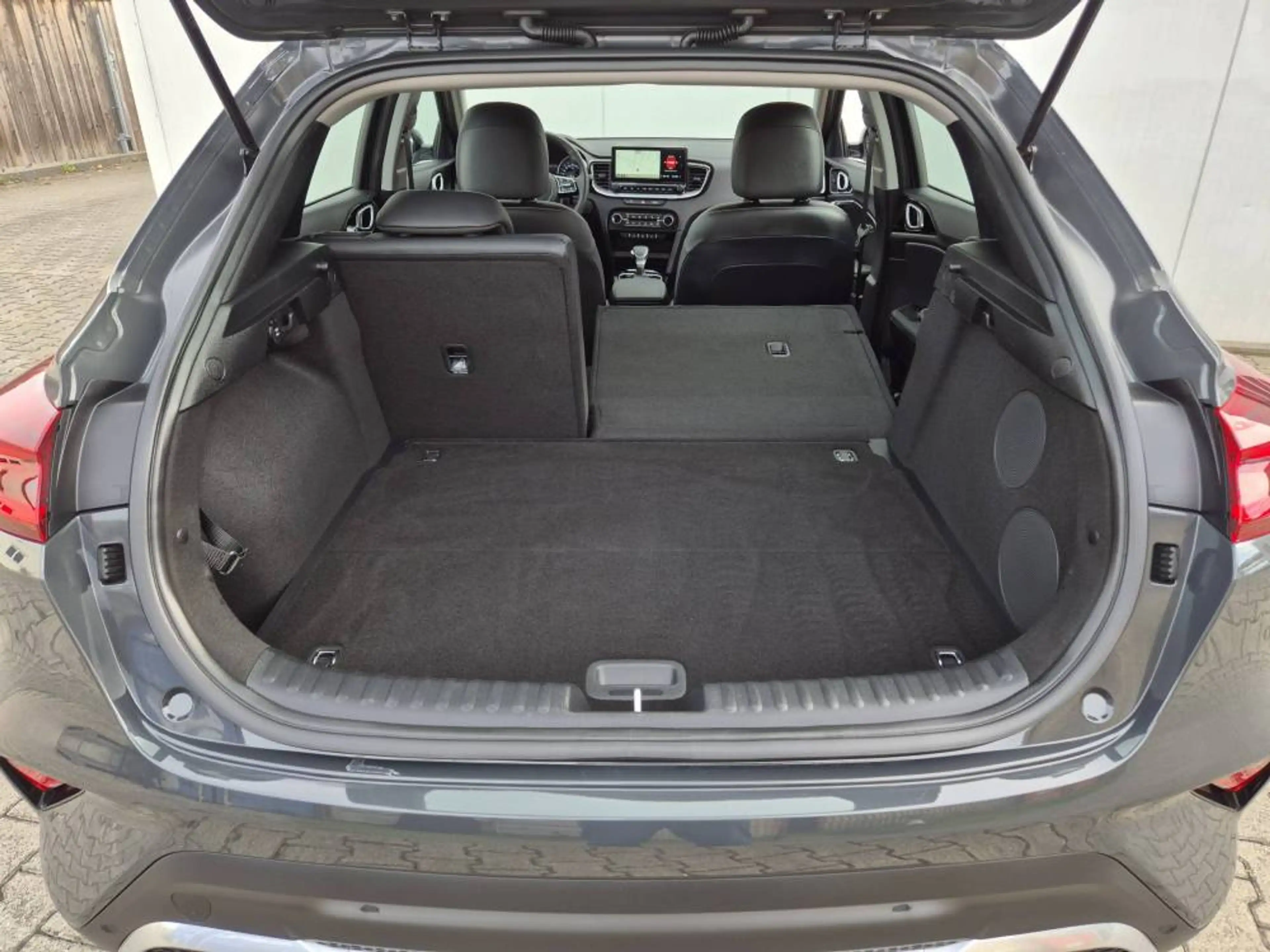 Kia XCeed 1.5 T-GDI (140 PS) ISG DCT7 Spirit — photo 13