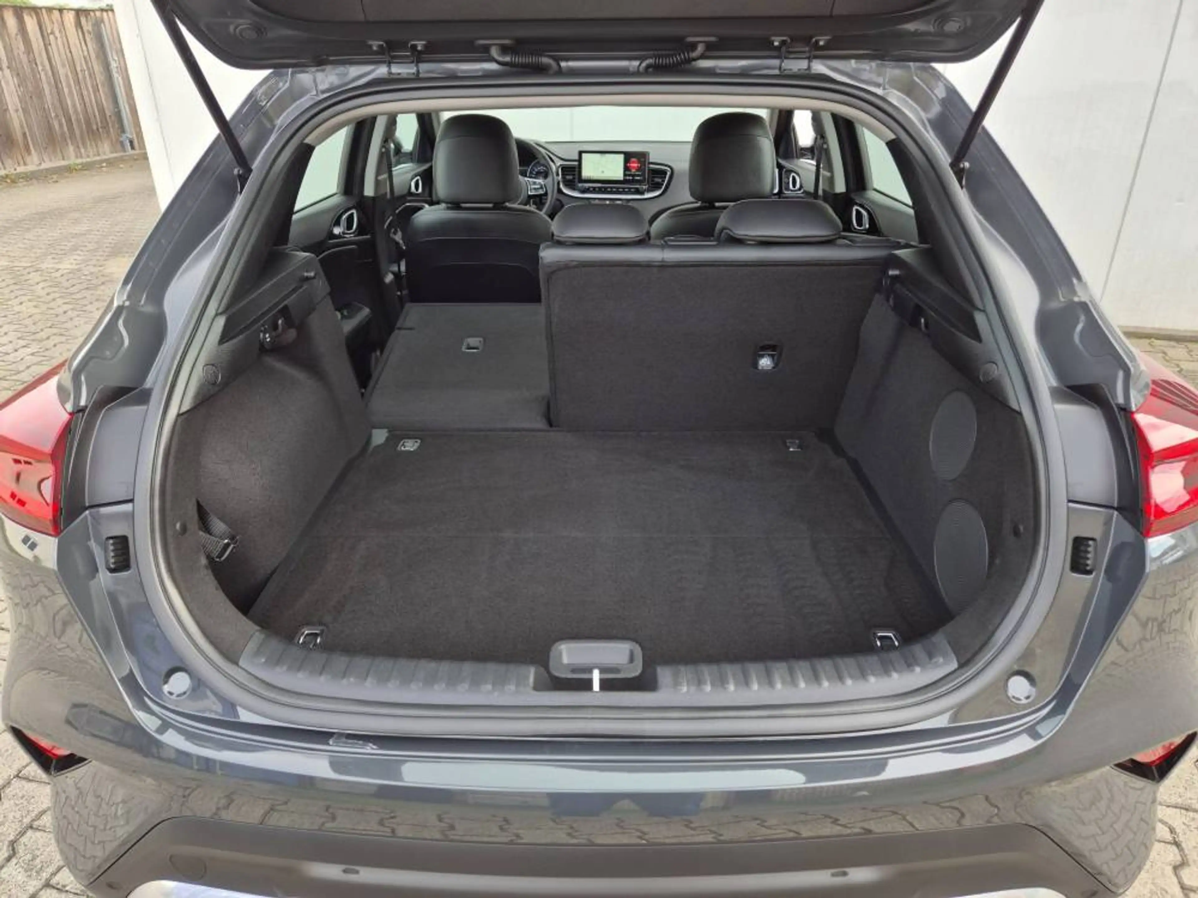 Kia XCeed 1.5 T-GDI (140 PS) ISG DCT7 Spirit — photo 12