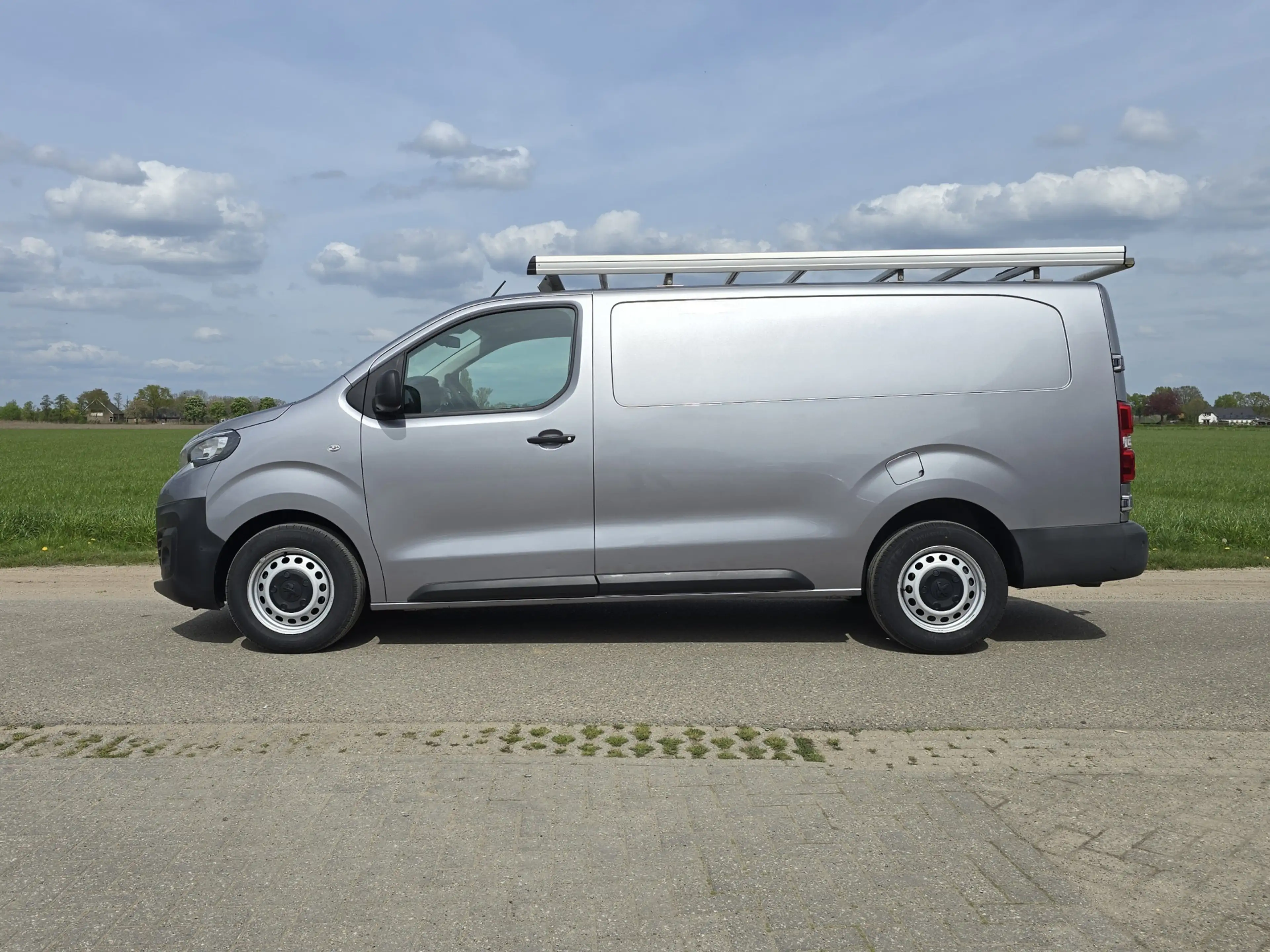 Peugeot Expert 2.0 BlueHDI 120 L3 H1 - 120 Pk - Euro 6 - AUTOMAAT — photo 2