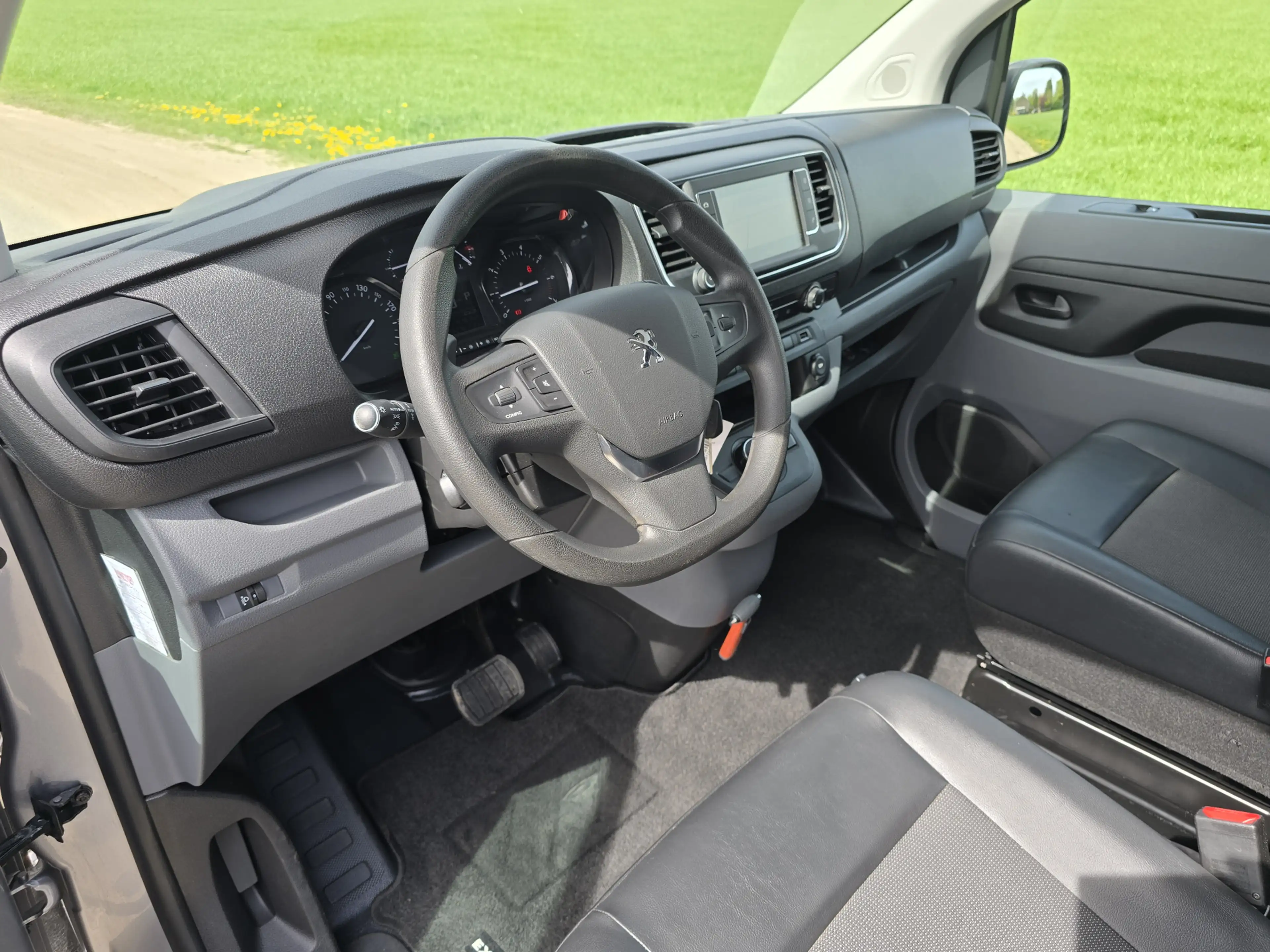 Peugeot Expert 2.0 BlueHDI 120 L3 H1 - 120 Pk - Euro 6 - AUTOMAAT — photo 21