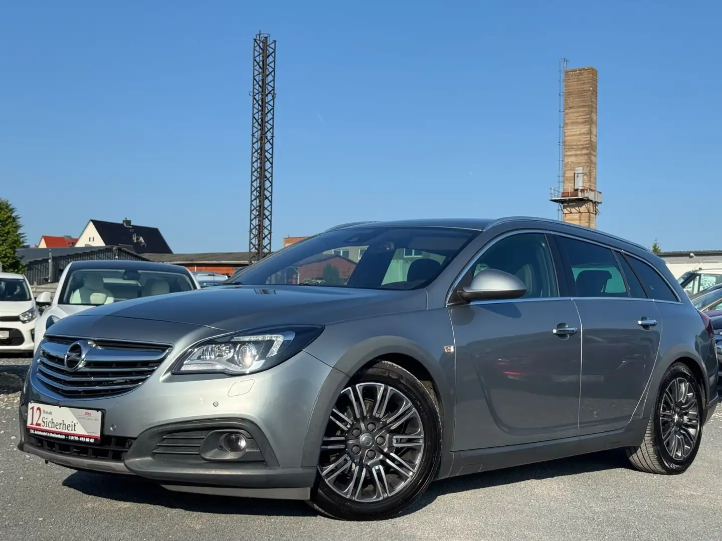 Opel Insignia A Country 4x4/NAVI/AHK/EURO 5 Silber - 1