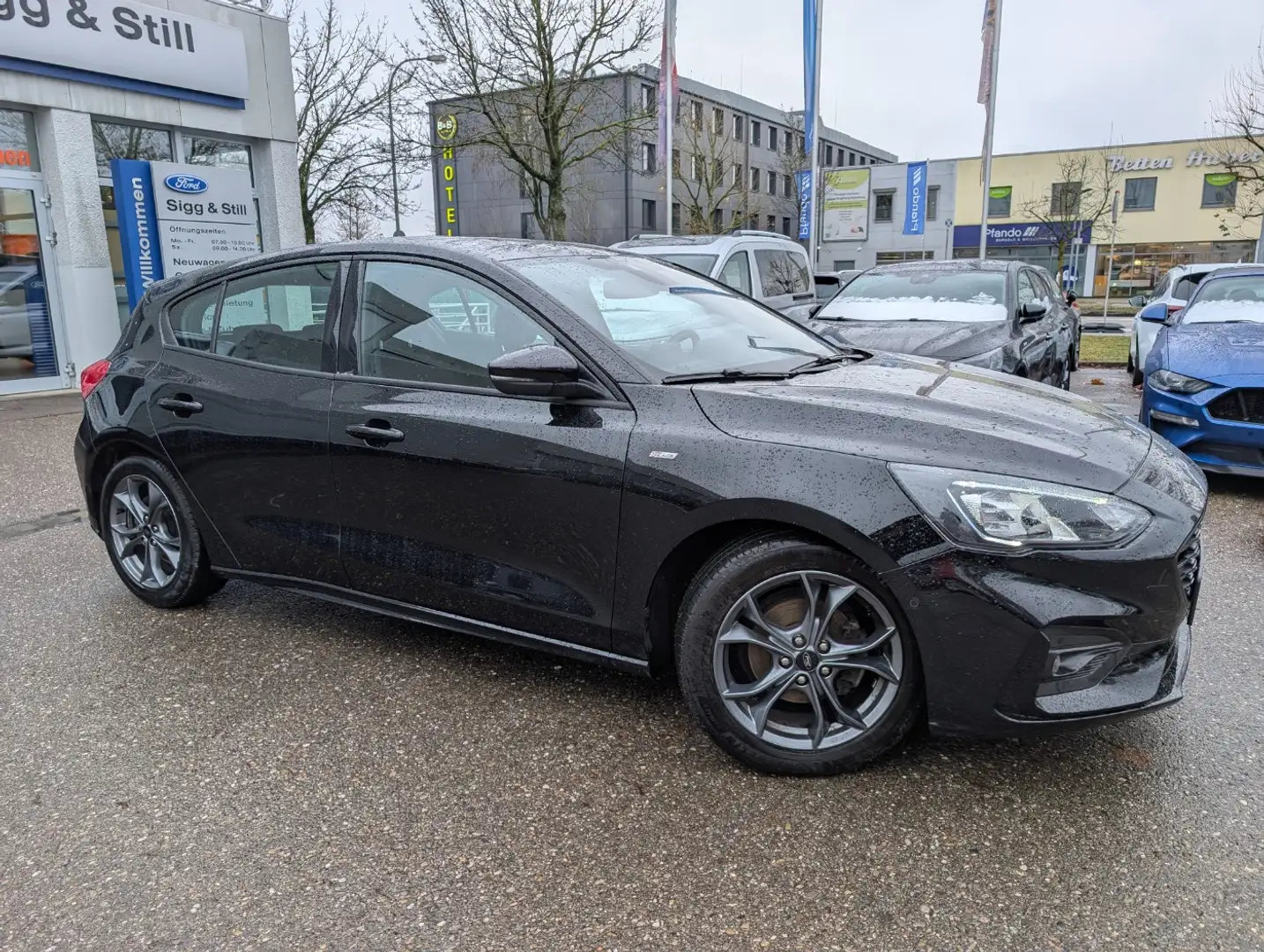 Ford Focus 1.0 ST-Line LED*ACC*TWA*SPUR*NAV*SHZ*PDC*CAM Zwart - 2