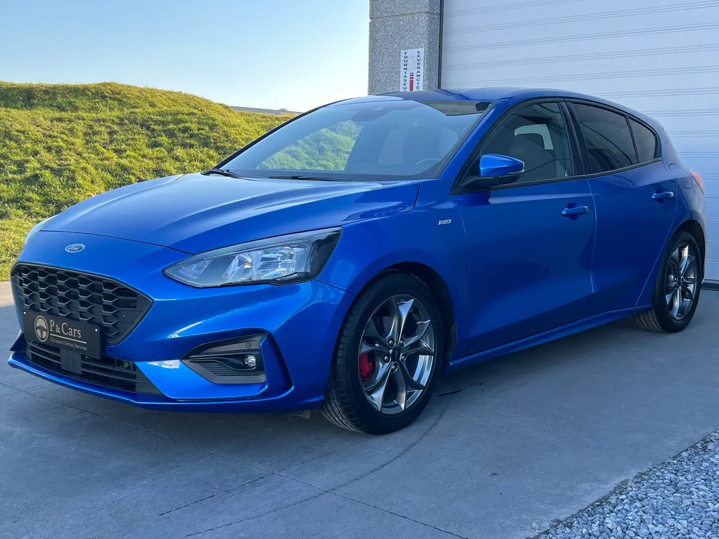 Ford Focus 1.0 EcoBoost ST-Line Blauw - 1