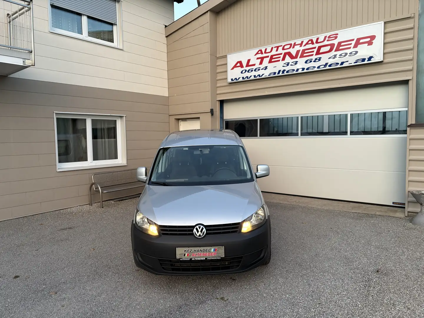 Volkswagen Caddy TL 2,0 TDI DPF 4MOTION 7-SITZER | ALLRAD | MAXI Grau - 2