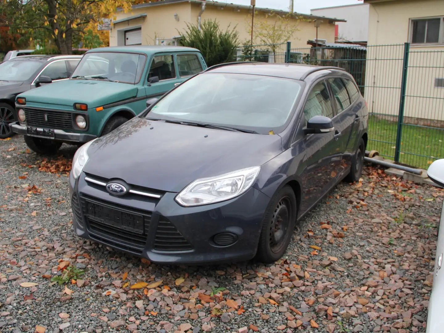 Ford Focus Trend - Motorschaden Grau - 1