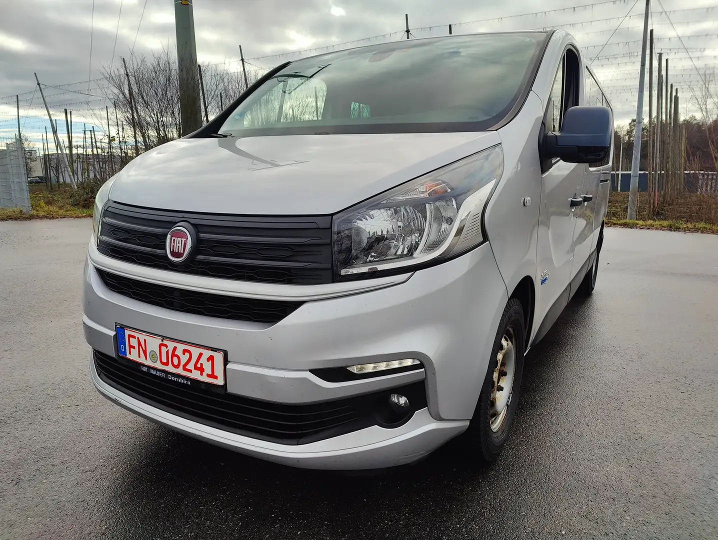 Fiat Talento L2H1 1,2t Family (M1) / NAVI / 8 SITZER / KAMERA Plateado - 1