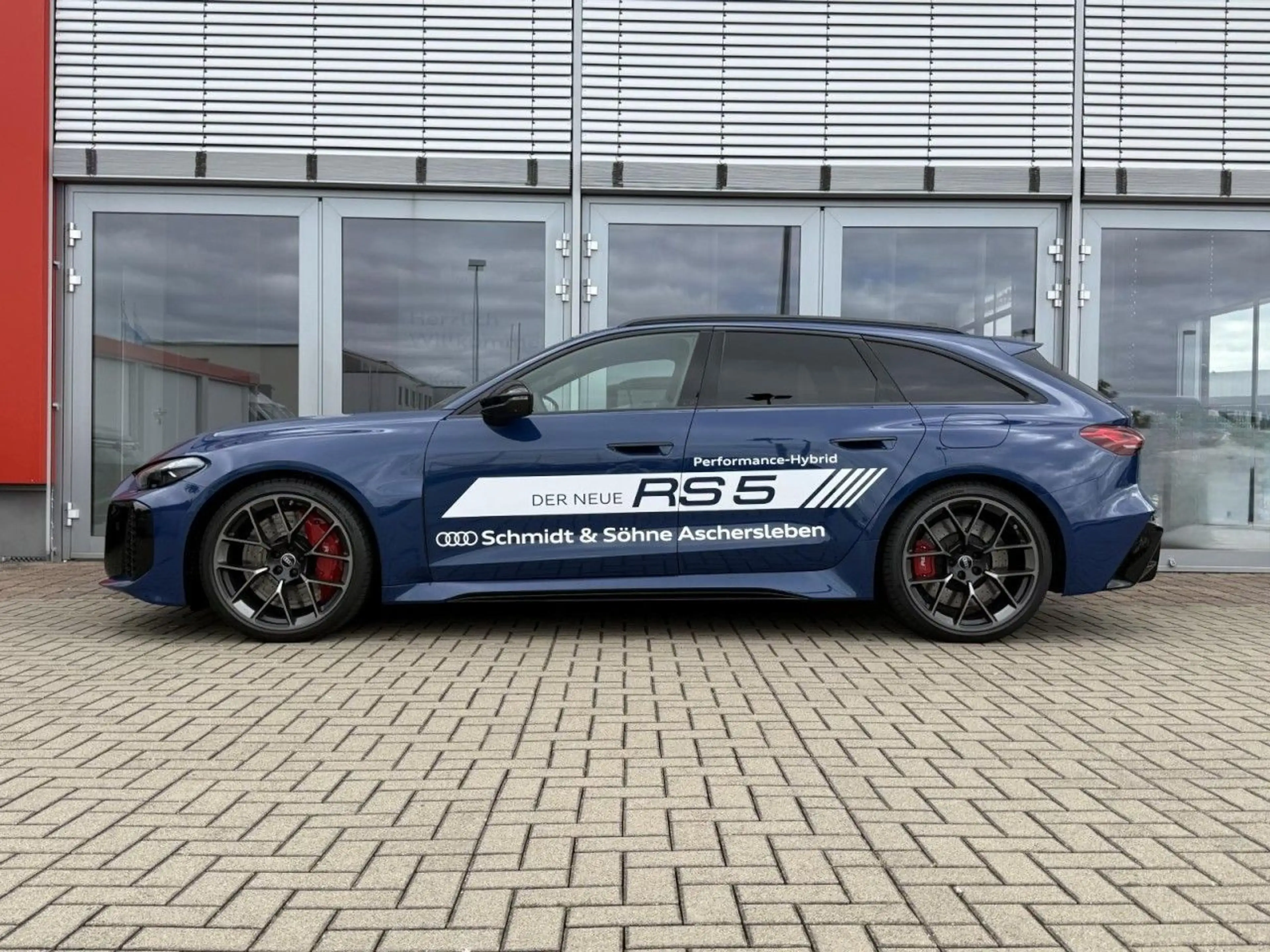 Audi RS5 AHK, B&O, HEAD, 285, MASSAGE, ABGAS — photo 3