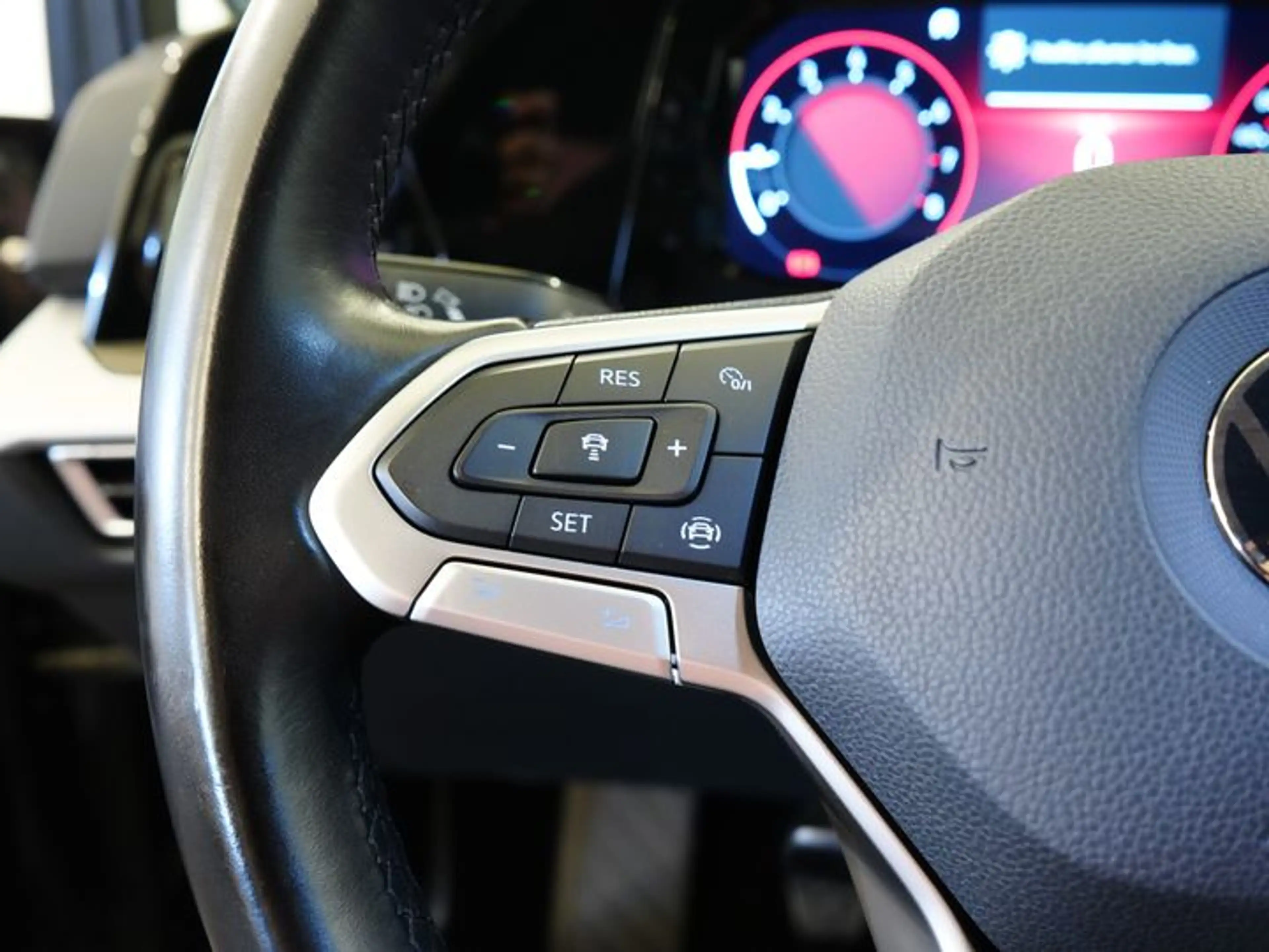 Volkswagen Golf Life 1.0TSi |NAVI|PDC|APP-Connect|Caméra — photo 15