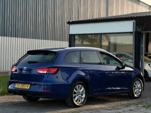 Seat Leon view 5