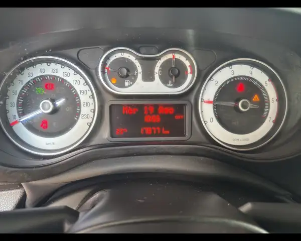 Fiat 500l view 12
