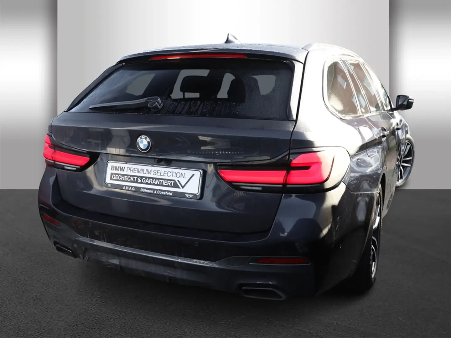 BMW 530 d Touring M Sportpaket Innovationsp. Panorama Schwarz - 2
