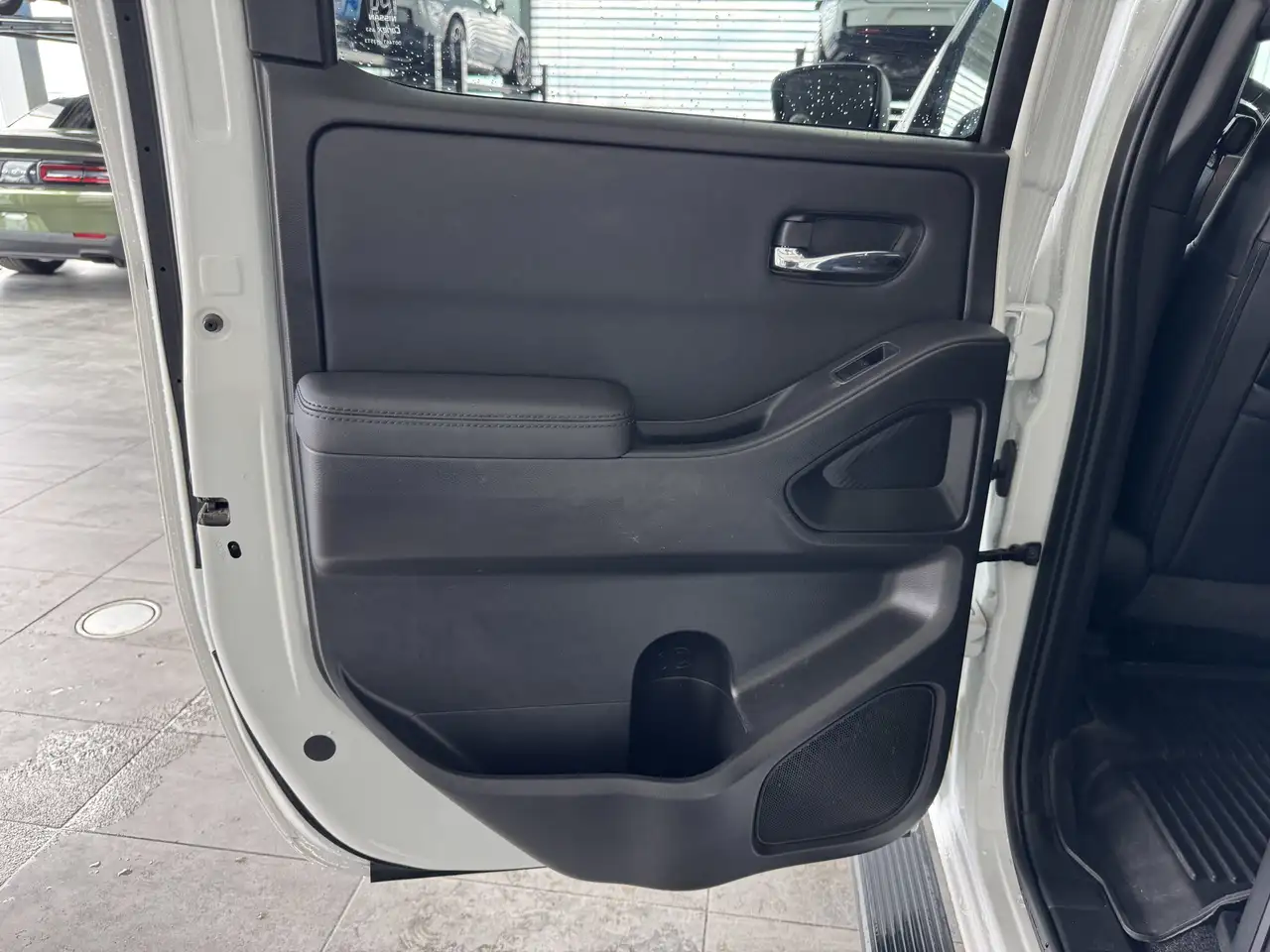 Nissan Frontier снимка Nissan Frontier