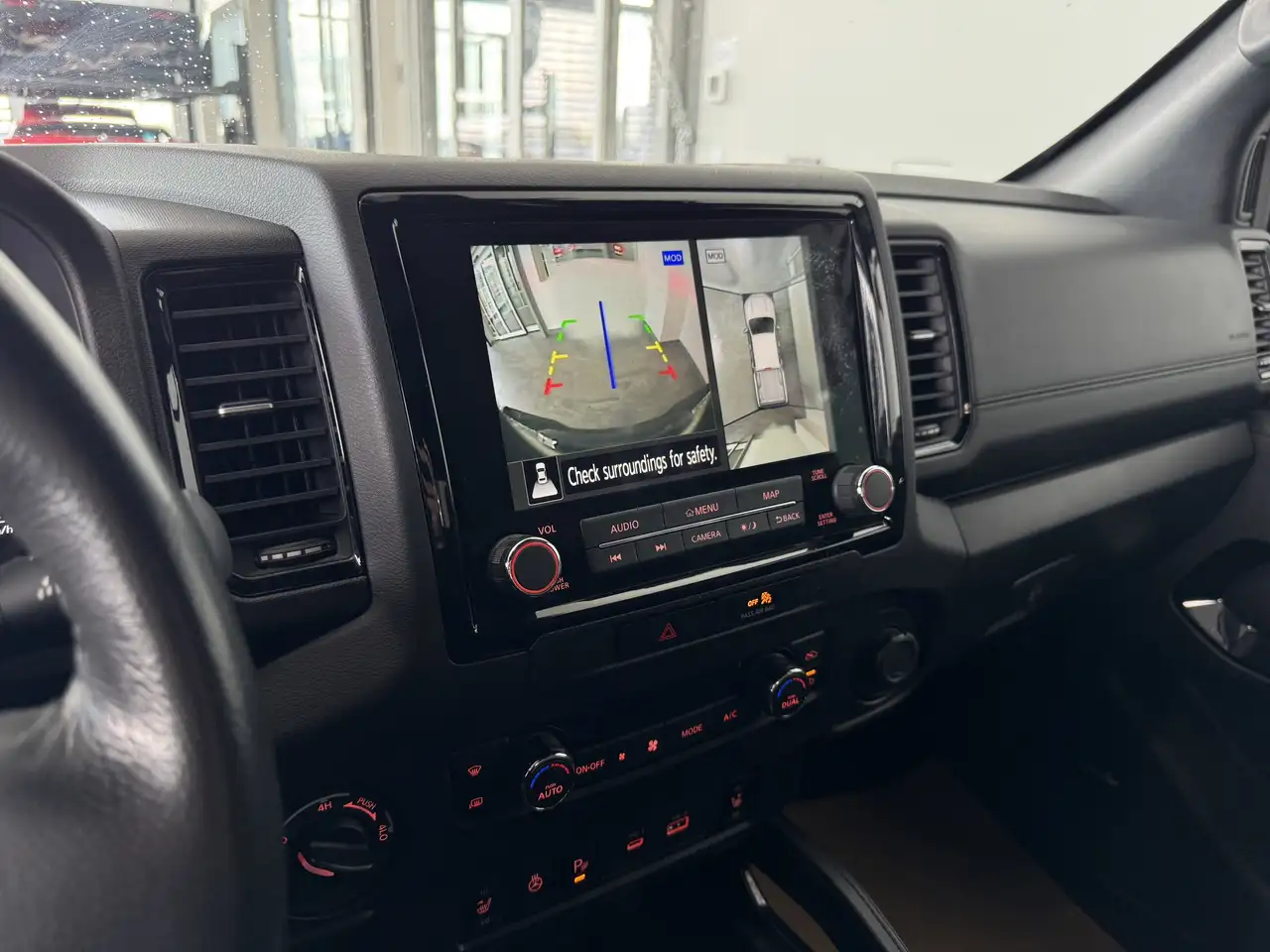 Nissan Frontier снимка Nissan Frontier