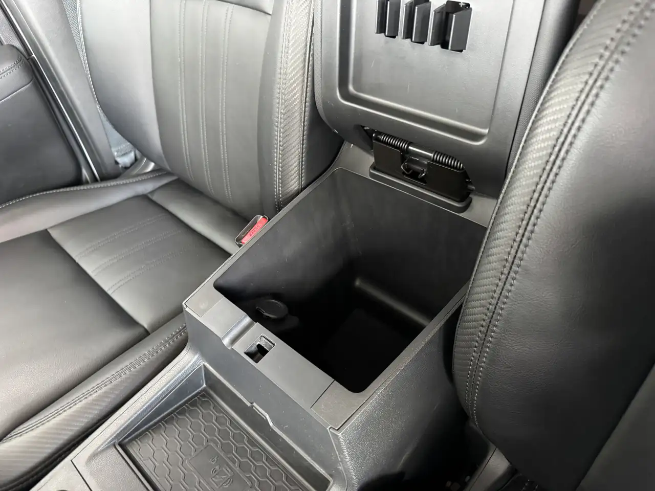 Nissan Frontier снимка Nissan Frontier