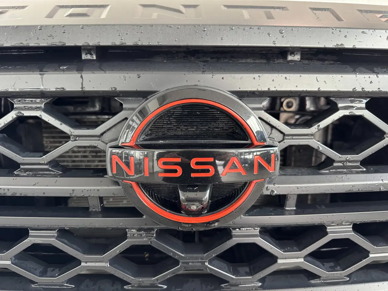 Nissan Frontier снимка Nissan Frontier