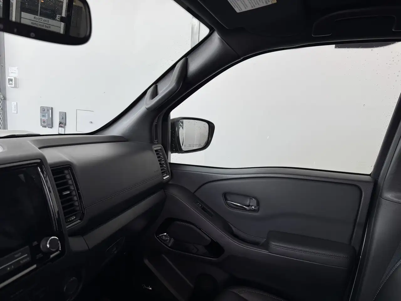 Nissan Frontier снимка Nissan Frontier