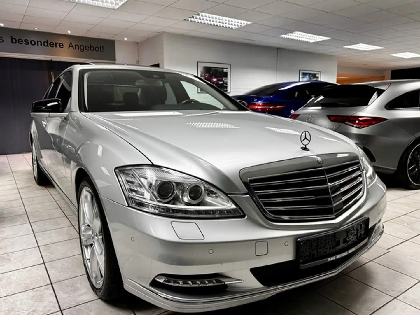 Mercedes-Benz S 350 CGI BE 4 MATIC H&K DISTR.+ BI-XENON KAM TV Plateado - 1