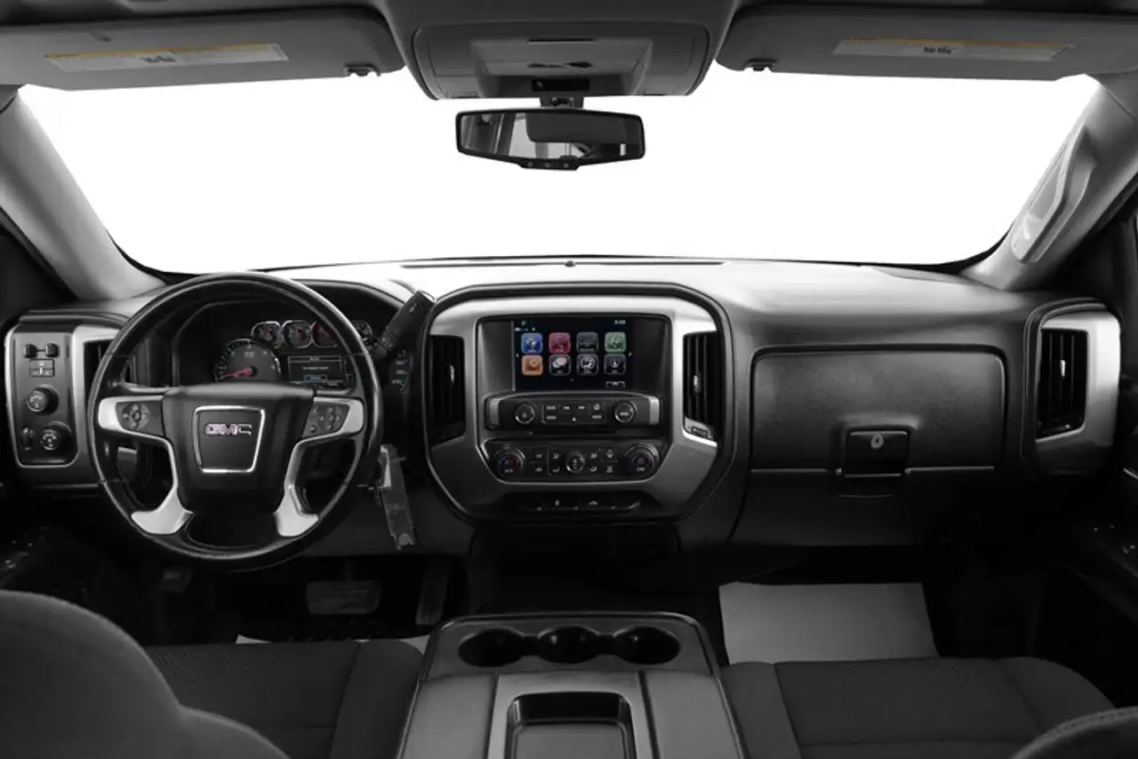 GMC Sierra 1500 снимка GMC Sierra 1500