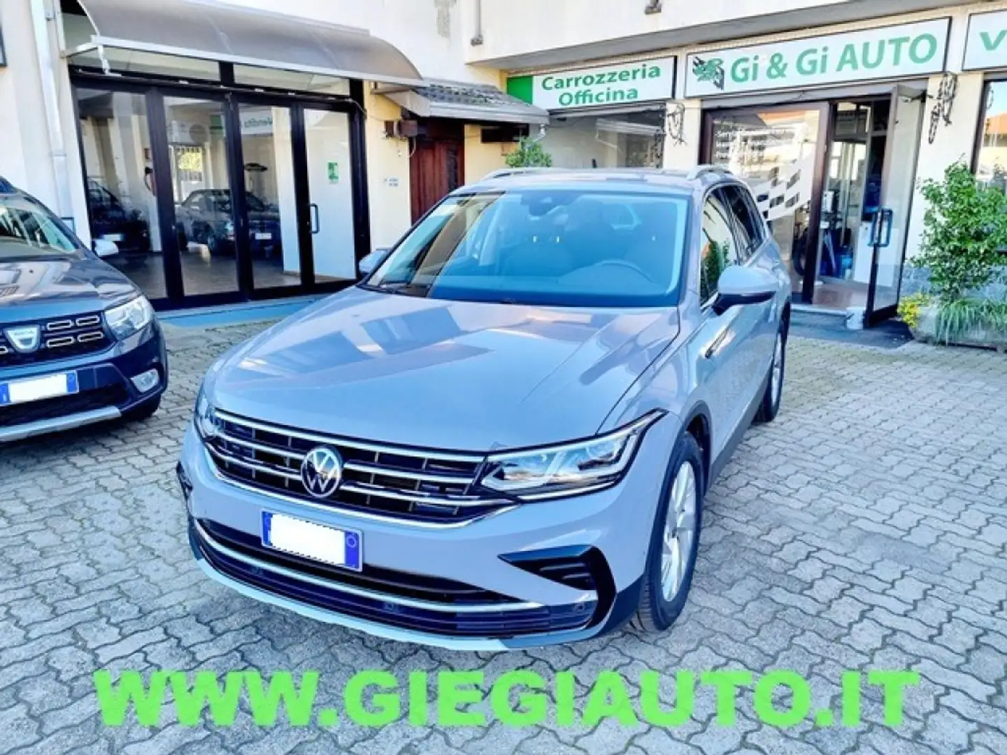 Volkswagen Tiguan 1.5 TSI 150 CV DSG ACT Elegance Grijs - 1